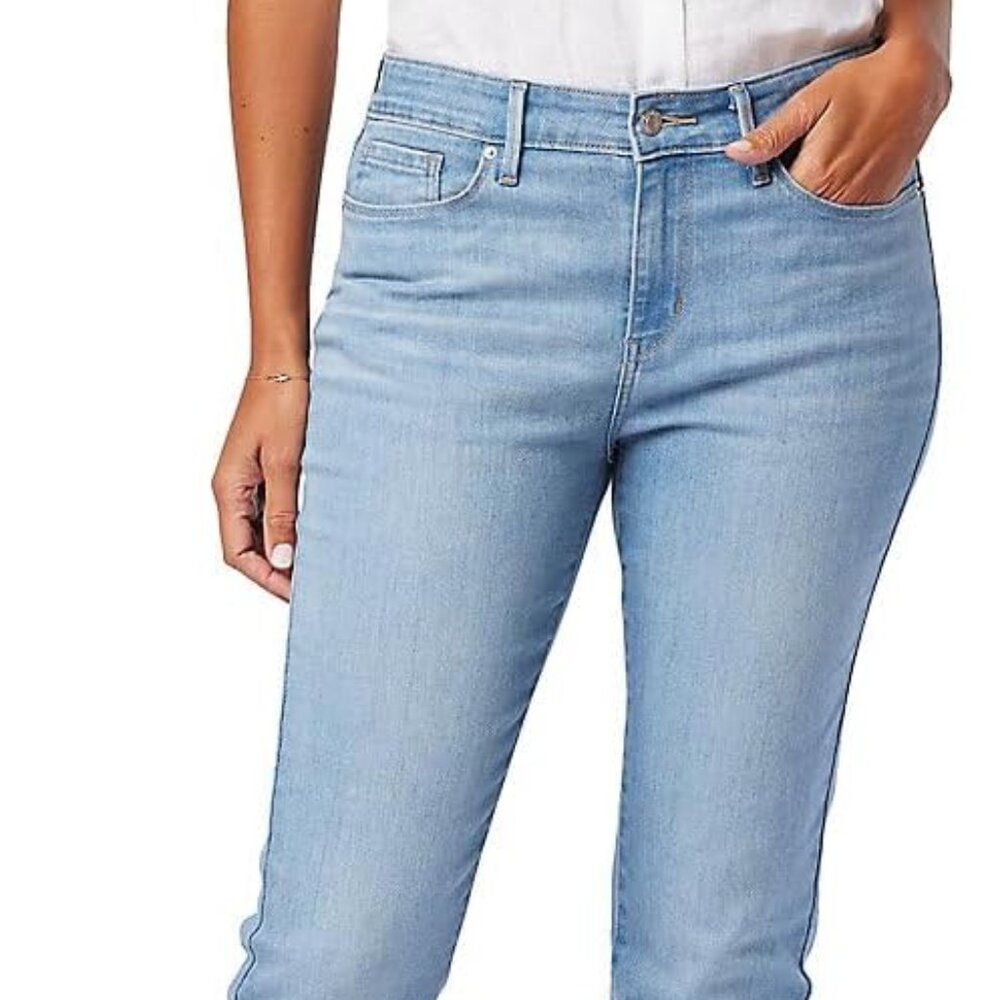 Levi Strauss Signature Gold Womens Modern Straight Jeans